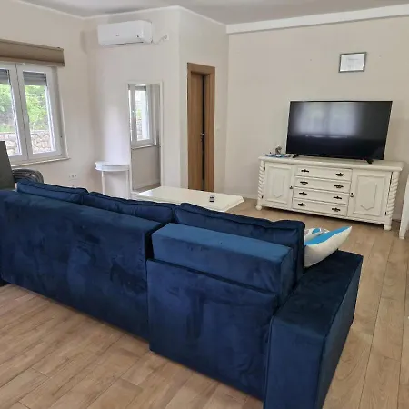 Diana - 75 M2 - 2 Bedrooms - Grill * Jadranovo