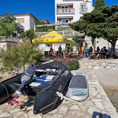 Diana - 75 M2 - 2 Bedrooms - Grill Apartmán Jadranovo